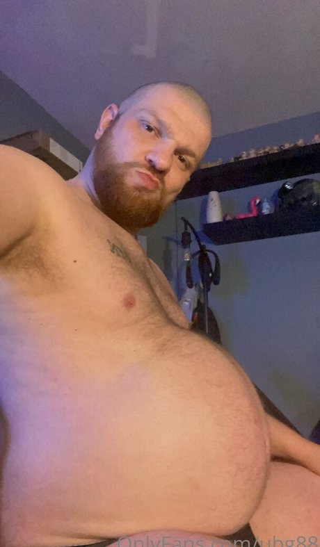 ubg88 naked model picture