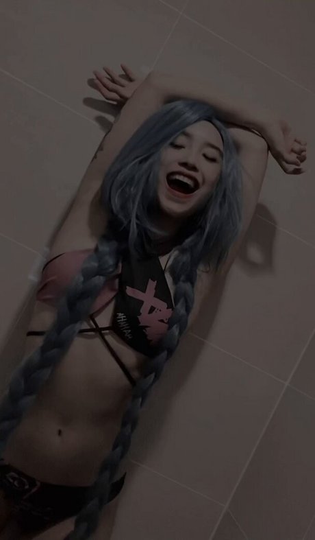 leezipotato model pretty img