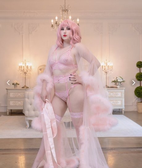 Littlelilylewds naked pornstar gallery