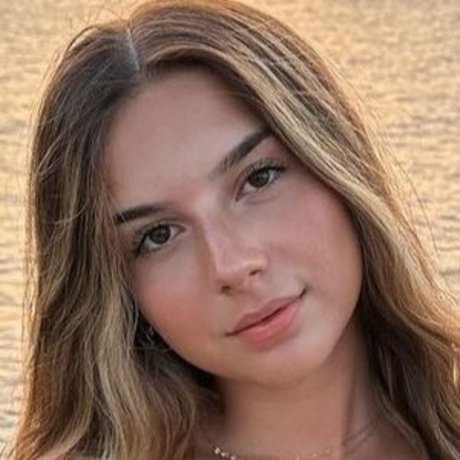 Lucia Correa model erotic pic