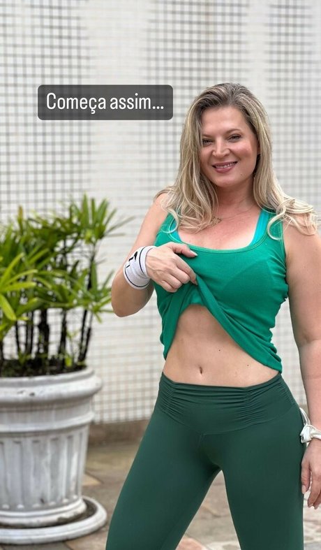 Joice Hasselmann best model photo