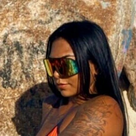 Beaweed pornstar nude pic