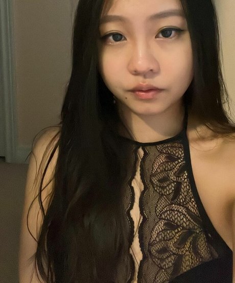 queenbaddii best star pic