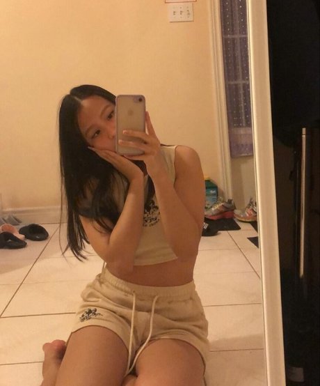 queenbaddii star adult image