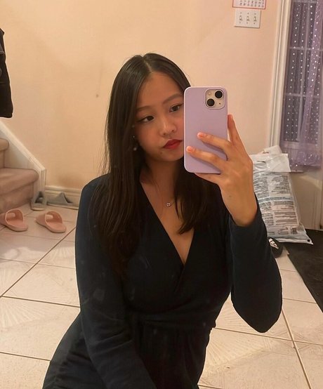 queenbaddii nice actress picture