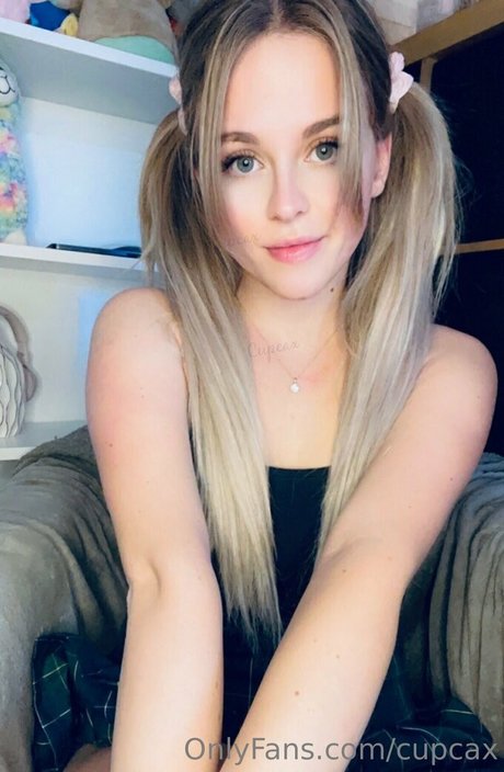 cupcaxfree pornstar sexy pics