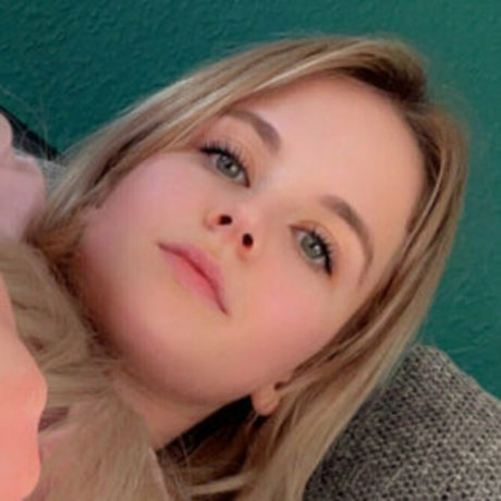 cupcaxfree model erotic image