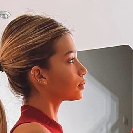 Alice De Bortoli model adult gallery