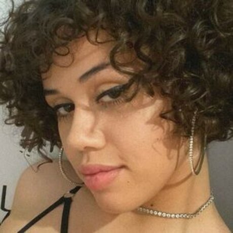 agatha santosk adult actress pic