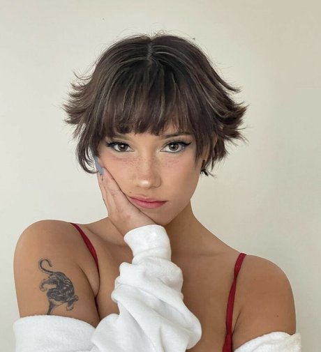 wellbeingwithabigail star naked image