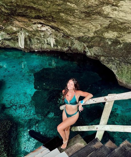 Camila Bonatelli model perfect pic