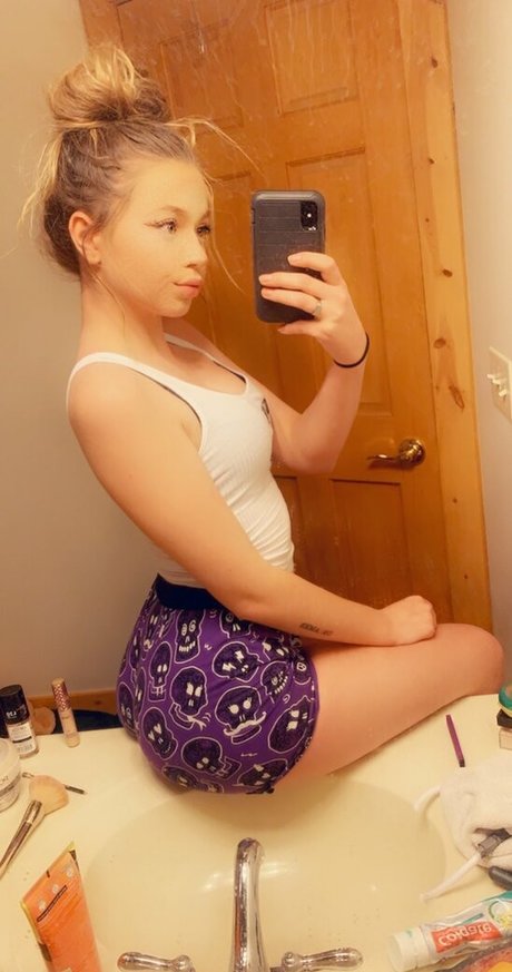 Madison Ray pornstar archive