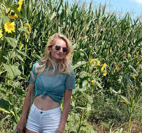 sailerwolfgirl perfect actress photos