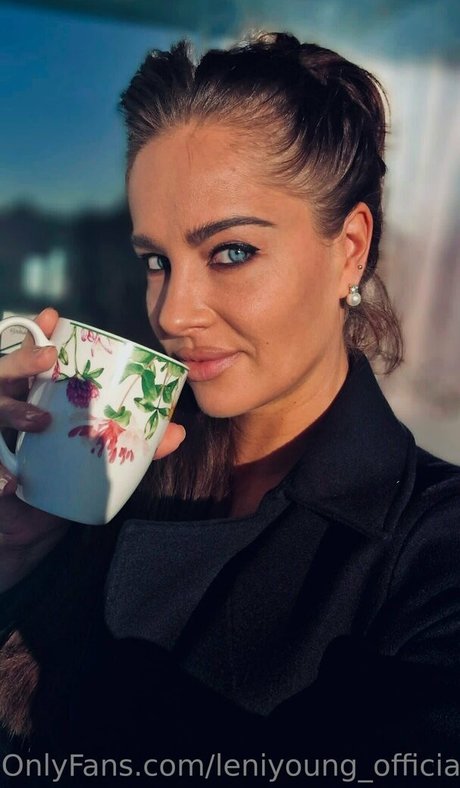 leniyoung official star adult archive