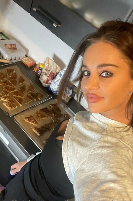 leniyoung official best actress picture