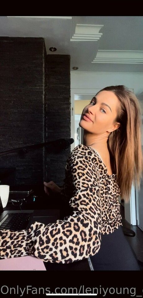 leniyoung official pornstar free image