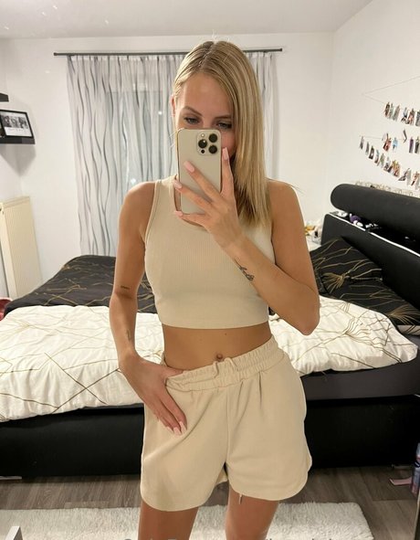 lovelykatexoxo star pretty archive