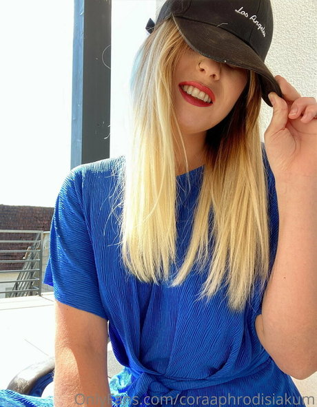 coraaphrodisiakum model exclusive pic