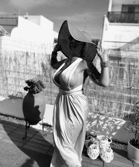 costbaby xxx actress pic