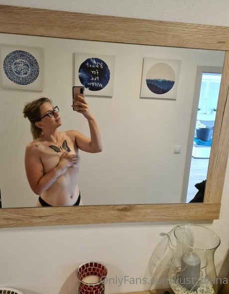 just diana naked model picture