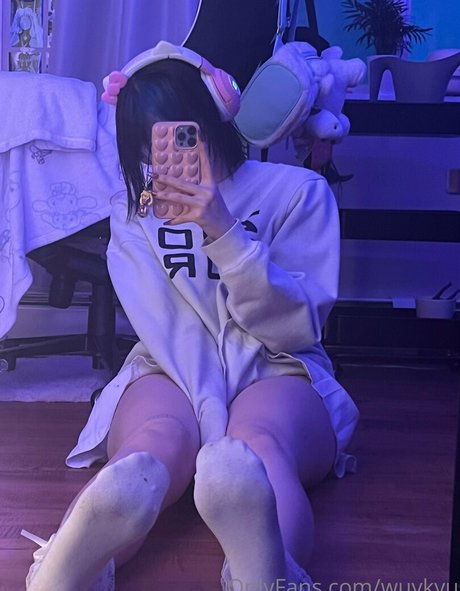 wuvkyu free star photos