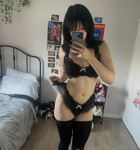 wuvkyu sex model pictures