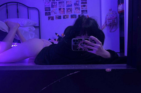 wuvkyu sexy star image