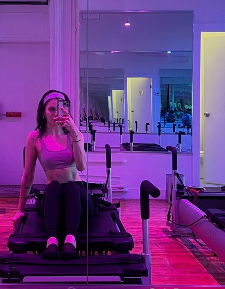 milf yoga onlyfans sexy naked gallery