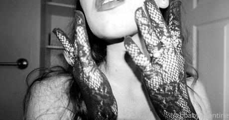 one onlyfans art naked images