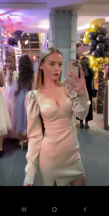 Oksana Neveselaya xxx model pic