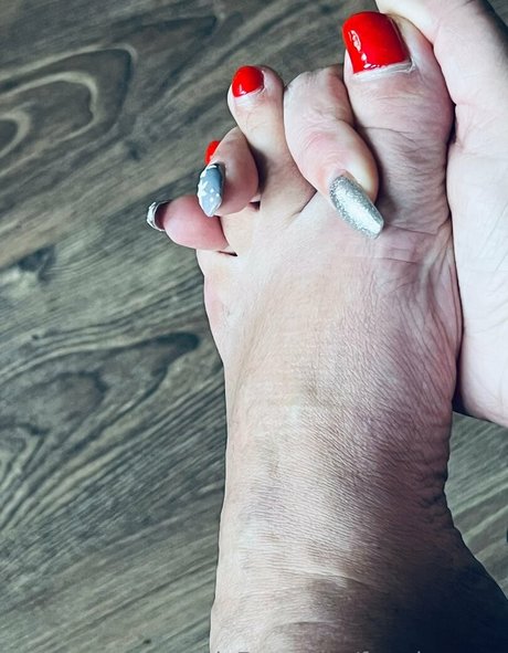 pretty pussy onlyfans adult pictures