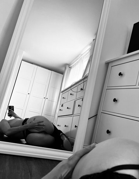 Emily Jane Deeley top actress pic