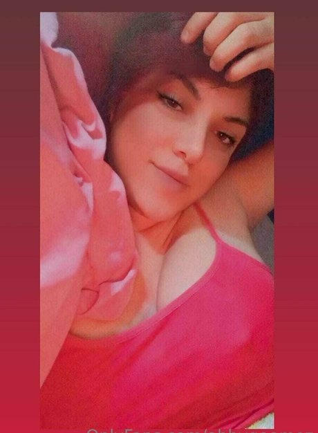 abbygoomez art actress pic