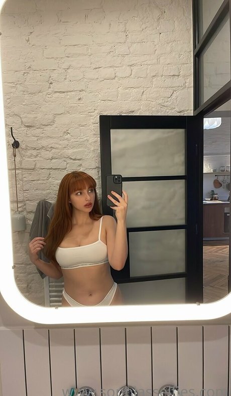 body onlyfans free pictures