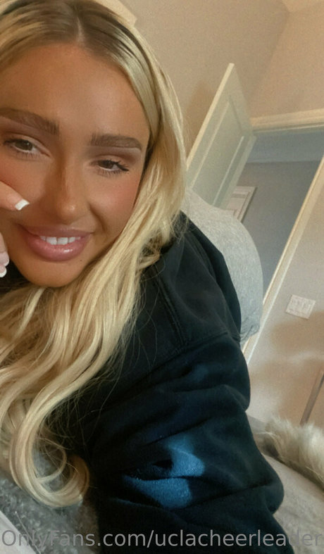 courtneyhuntt sexy model archive