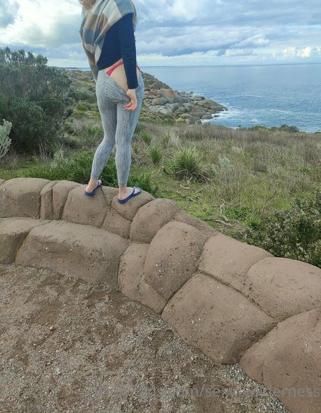 sexy wilderness Photo Gallery