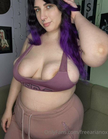 blowjob brunette onlyfans top photo