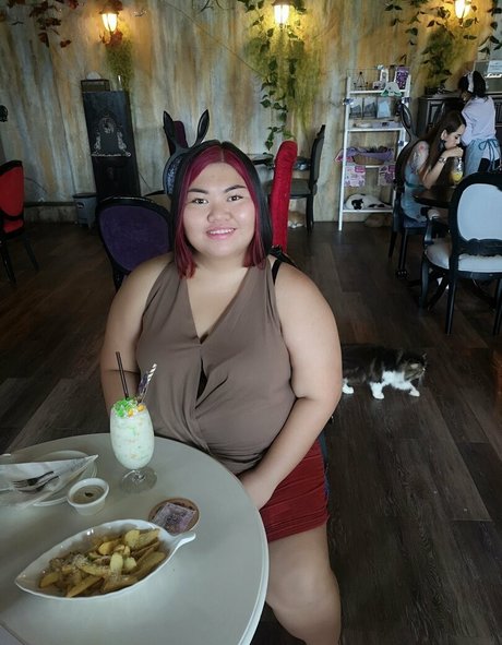 ameenachubbycutie model perfect photos