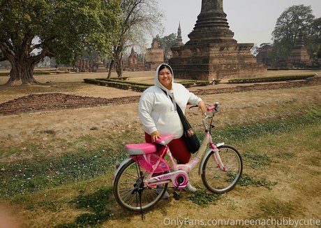 ameenachubbycutie star perfect pics