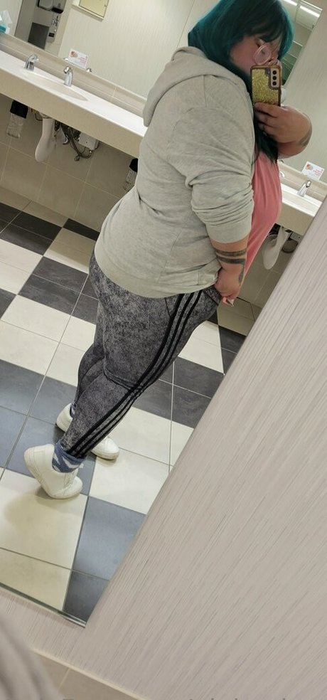 pinkpolaaa model nude galleries