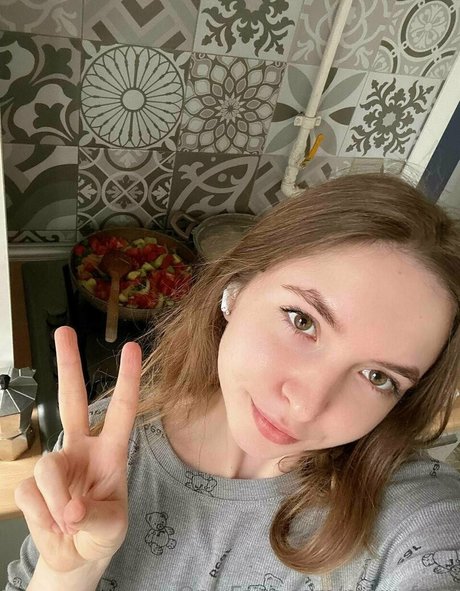 flat chested onlyfans art xxx pictures