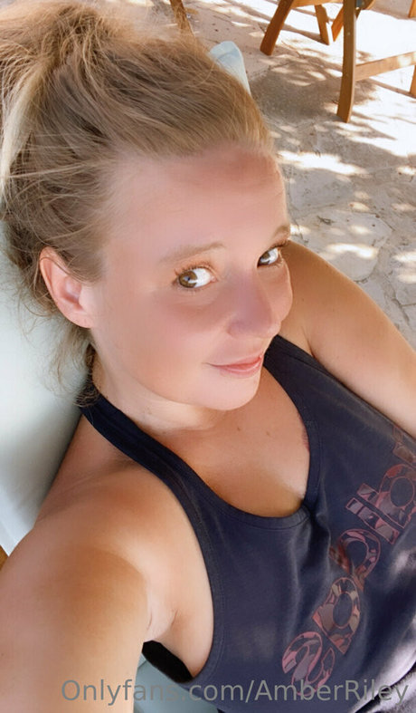 non nude onlyfans sexy pics