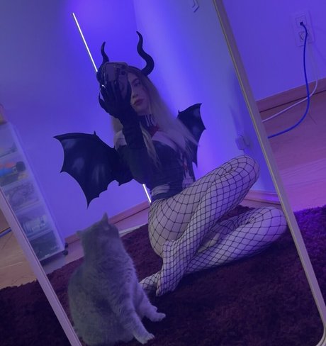 ASMR Onuri model naked pic