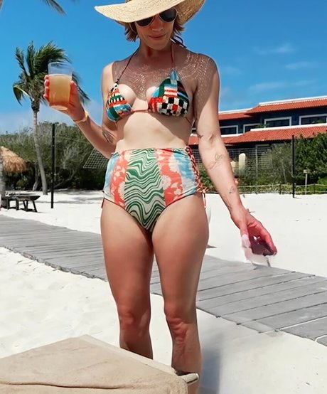 Katee Sackhoff pornstar exclusive pictures