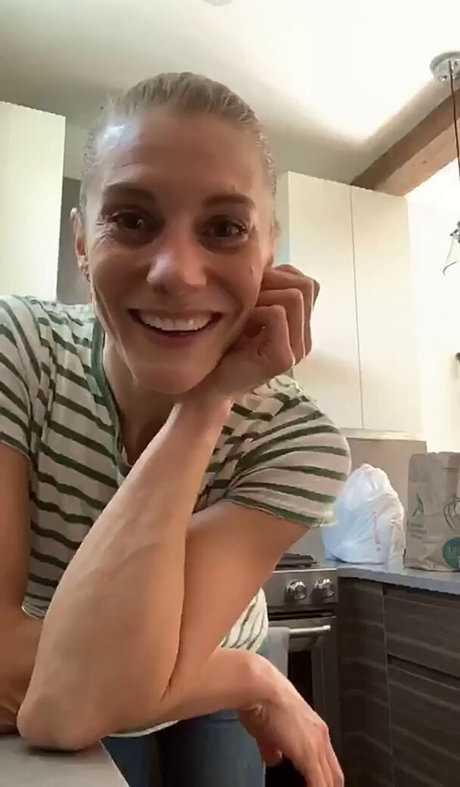 Katee Sackhoff top pornstar photo