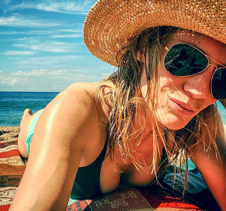 Katee Sackhoff sexy star pictures