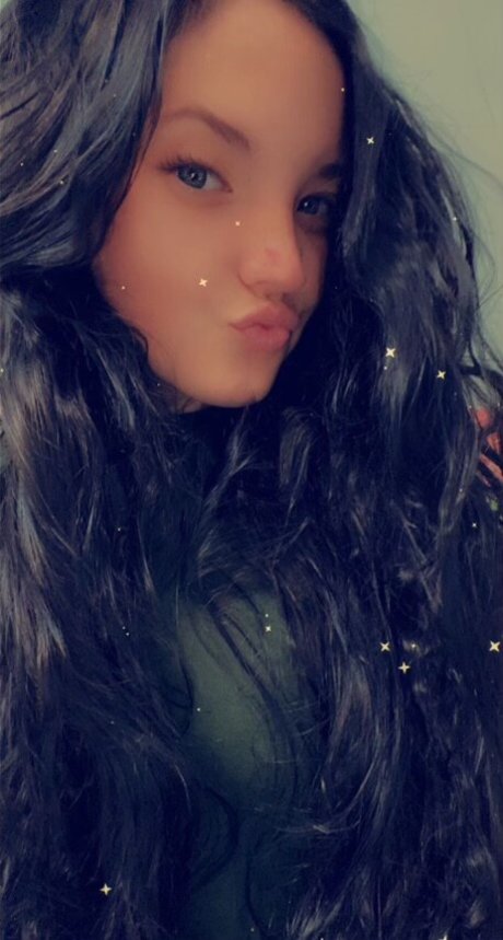 _freckles and roses pretty pornstar photo