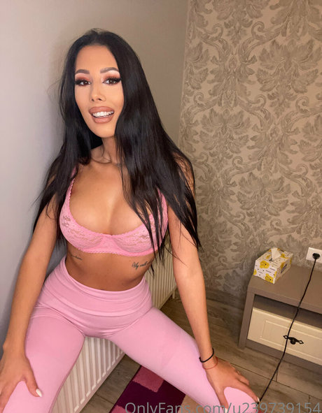 elektracox pornstar nude images