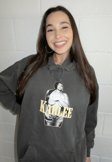 ebony smoking onlyfans art nude image