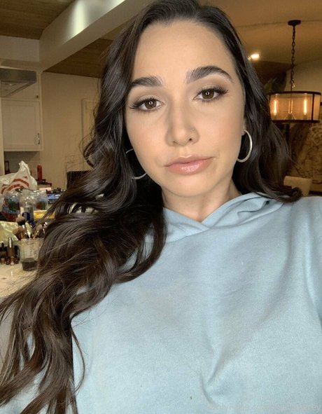 petite girls onlyfans art nude pics